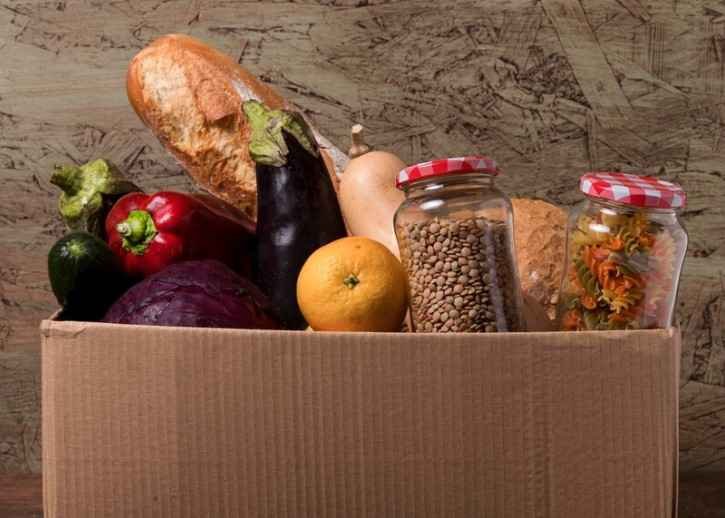 sebuah hampers lebaran yang terdiri dari beberapa makan organik menjadi sebuah ide hampers lebaran yang bermanfaat